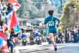 箱根驿传丨217.1公里，配速258，青山学院重回王位图片