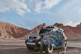 歌手黄雅莉与湖南卫视导演领证图片