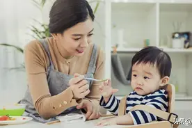 育儿攻略 | 宝宝肚子硬邦邦，这是怎么了？图片