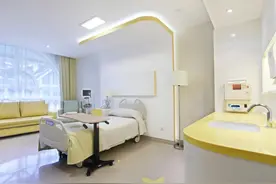 去美中宜和私立医院生孩子，买高端医疗还是买生育套餐？图片