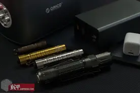 谁会是色系之王，M2R Warrior钛灰色战术手电体验图片