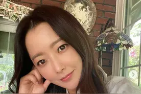 韩国第一美女金喜善罕曝光，豪门阔太会保养，42岁皮肤紧致如少女图片