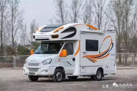 房车知识：房车天窗使用与保养图片