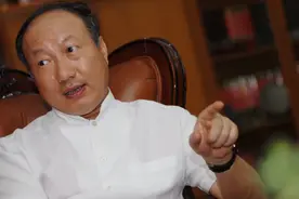 3年挥霍4000亿！逼员工背诵金刚经的“土豪”老板，没救了图片