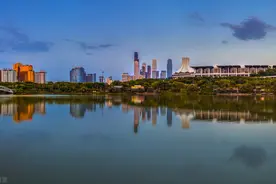 南宁楼市的辉煌结束了，四万炒房客被套南宁楼市，南宁楼市降温图片