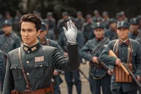 新版《亮剑》为何未播就遭到抵制？看看李云龙的妻子穿的什么？图片