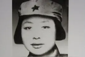 林月琴：以为丈夫去世，嫁罗荣桓，没想到，几个月后丈夫却回来了图片