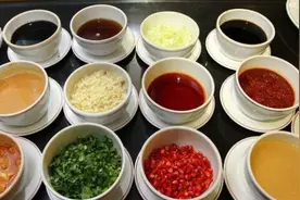 吃火锅，会调这几种蘸料的人，店家：不是吃货就是同行图片