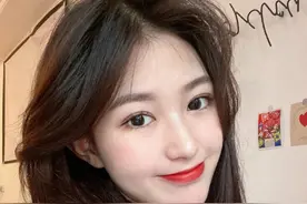 让你无法拒绝的几款超显白口红，不仅日常还百搭，谁涂谁好看图片