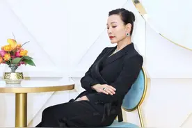 陈冲曝疫情下的美国：民众拿鸡蛋换厕纸，仍有年轻人外出聚集图片