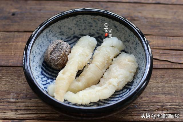 花胶红萝卜汤的做法 2026年花胶红萝卜汤的做法和功效