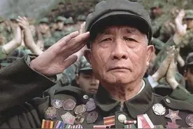 立了10个一等功的战士肖万世，为何只是个粮食局副股长？图片