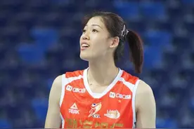 3-2力克天津女排，江苏队为何哭了？李盈莹踩中线差点伤龚翔宇图片