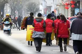 山西老板开超市用“鸡蛋免费吃”，当天收190万，这个点子值得学图片