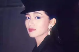2003年梅艳芳在刘德华怀中说：哥哥我来了，7天后阿叻绝食自尽图片