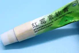 红霉素软膏在生活中的5个巧利用，有人还不知道的，看看长知识了图片