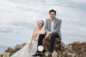 相爱十年后，张若昀唐艺昕再上热搜：一个人爱不爱你，都在细节里图片