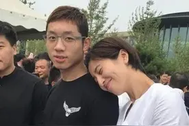 姚彦的故事：与许昕青梅竹马，甘做许昕背后的女人图片