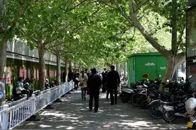 跨越2500公里！新疆小伙飞到郑州寻医：“谢谢你们给了我第二次生命”图片