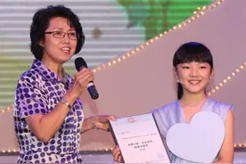 豆豆：高中文凭工人出身，写就“豆豆三部曲”，背后怕是有高人图片
