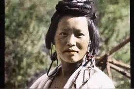 1944年贵州，美丽的少数民族姑娘，各种前卫的发型图片