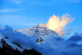 珠穆朗玛峰一半在中国一半在尼泊尔，为何属于我国？终于知道了图片
