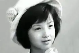 被聋哑人父母养大，21岁出道便搭档张国荣，因演丫鬟一炮而红图片