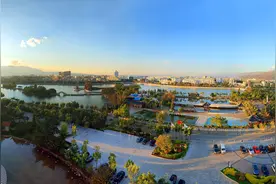 蒙自市“整装再出发”全力角逐第七届全国文明城市图片