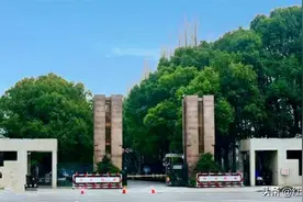 南京军区大院里——有座鲜为人知的墓图片