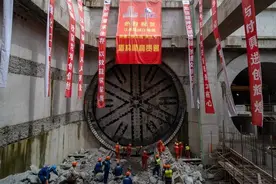 未来杨浦来往浦东更便捷！江浦路越江隧道已完成全线双向贯通图片