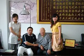 她是原武汉军区司令的夫人，毛主席称她“穆桂英”，后人发展如何图片