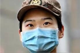 刘思彤：武汉一线最年轻的士兵护士图片