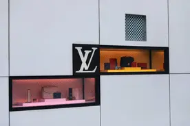 拼酒店、拼名包、拼二手丝袜“上海名媛”才是共享经济十级学者图片