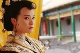 暖床婢女整晚尿床不止，宰相以其命格显贵为由将其赶走，后成太后图片