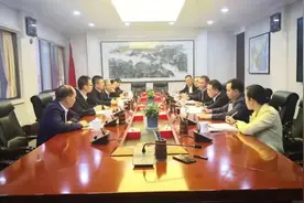 曹慧泉会见中钨高新董事长李仲泽一行图片