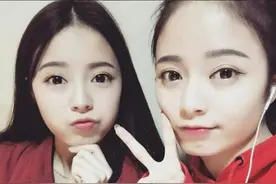 双胞胎女孩，一个北方奶奶带，一个南方姥姥养，差距一眼可见图片