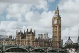 留学资讯 | 英国签证出签缓慢，赴英留学生正面临延期入学问题图片