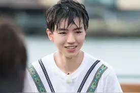 杨紫张一山爆笑合体，五位少年实力展现青春里的热血高能图片