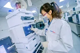 湖北隐形医药富豪，在生物医药领域收获103亿身家，半年收入21亿图片