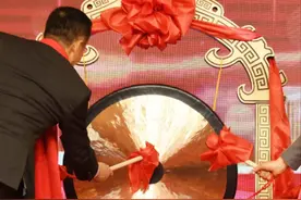 牛！2021年武汉第一股！光谷企业四方光电上交所上市图片