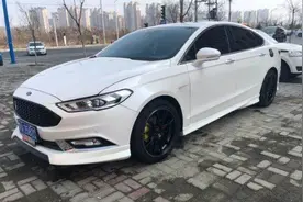 白色蒙迪欧改色成金属红，改色前行驶证，大绿本手续一定做好图片