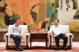 王忠林与腾讯公司副总裁刘夏耘座谈图片