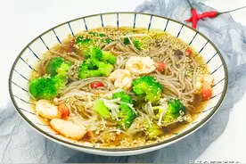 这粗粮面酸甜爽口，减肥期一周吃3次，30天后衣服穿上S码图片