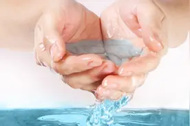 中医认为血不利则为水，祛水湿结合活血化瘀可治疗各种难治性疼痛图片