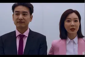 陈数X袁文康新剧造型，彩色西装情侣穿搭，减龄粉色少女感十足图片
