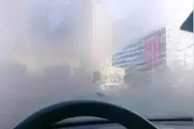 车窗“起雾”扰视线？请记住这几条！图片