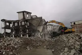 银坑蚝场旧居住区搬迁工作亟待清除违法建筑图片