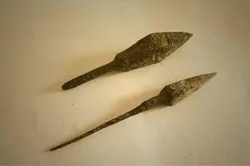 老人捡到“铁签”，1.2万卖给金店，专家说没有给博物馆太可惜图片