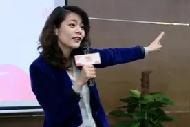 复旦大学女教授陈果，读错两个字“耄耋”，被网友炮轰跌下神坛图片