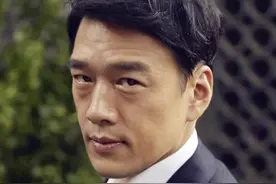 “霸道总裁”王耀庆的成名往事，和他生命中青梅竹马的女人图片